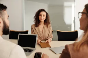 Interview coaching woman at interview